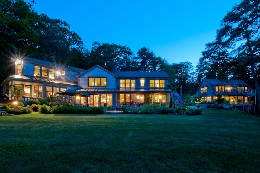 Coveside Bed & Breakfast — 4-Star Luxury Hotel in Georgetown, United States