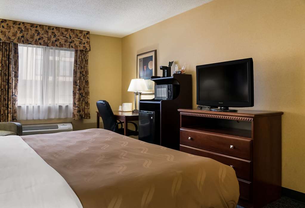 Quality Inn Grand Blanc Flint South - photo 11