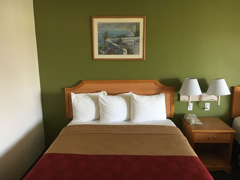 Motel6 Artesia CA - photo 15