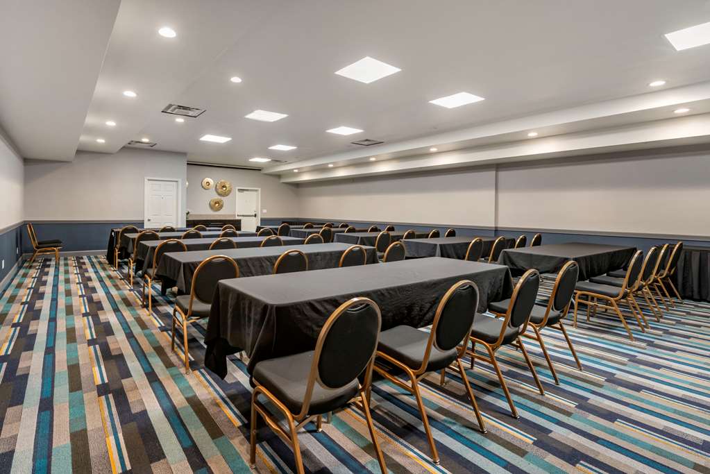 Best Western Premier Denver East - photo 29