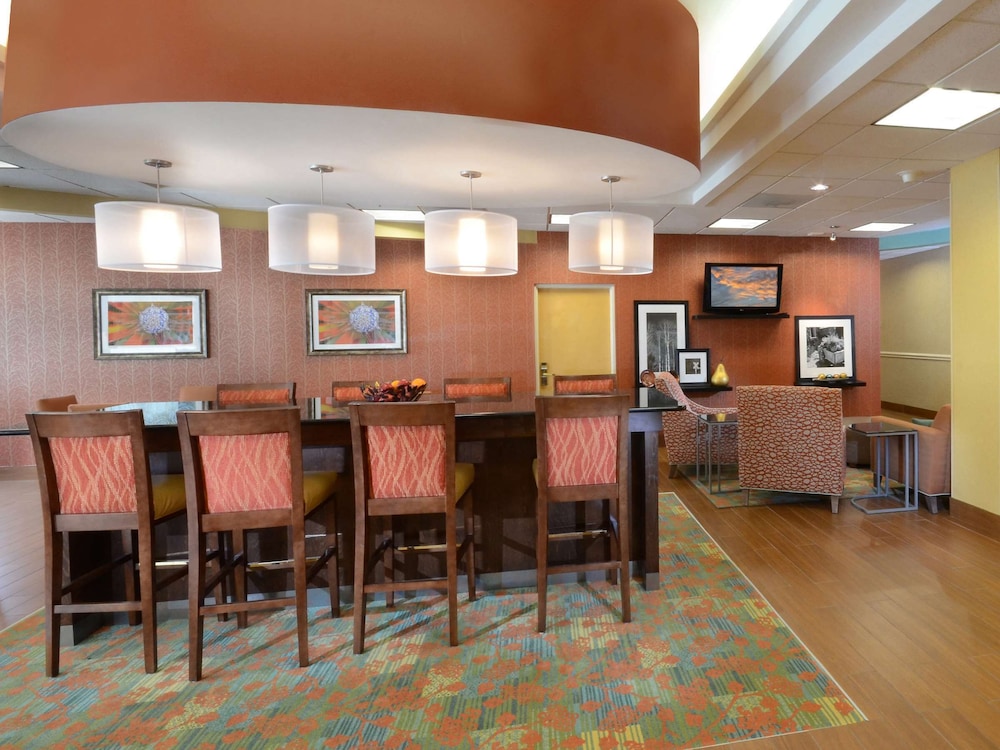 Hampton Inn Martinsville - photo 40
