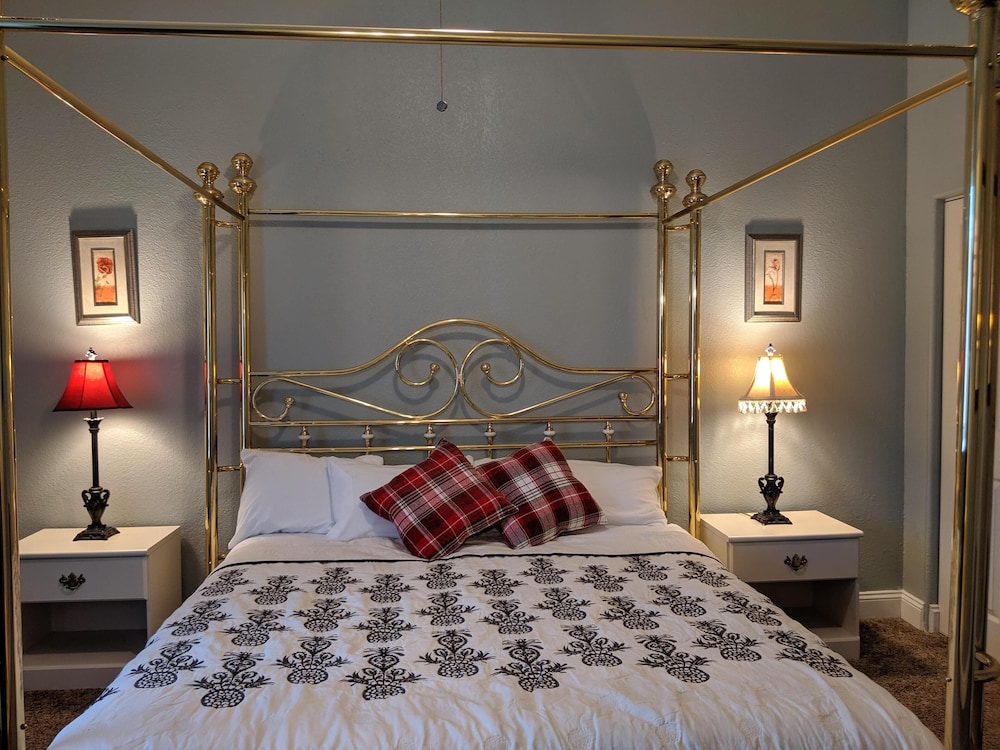 Broadway Loft in Springfield, United States