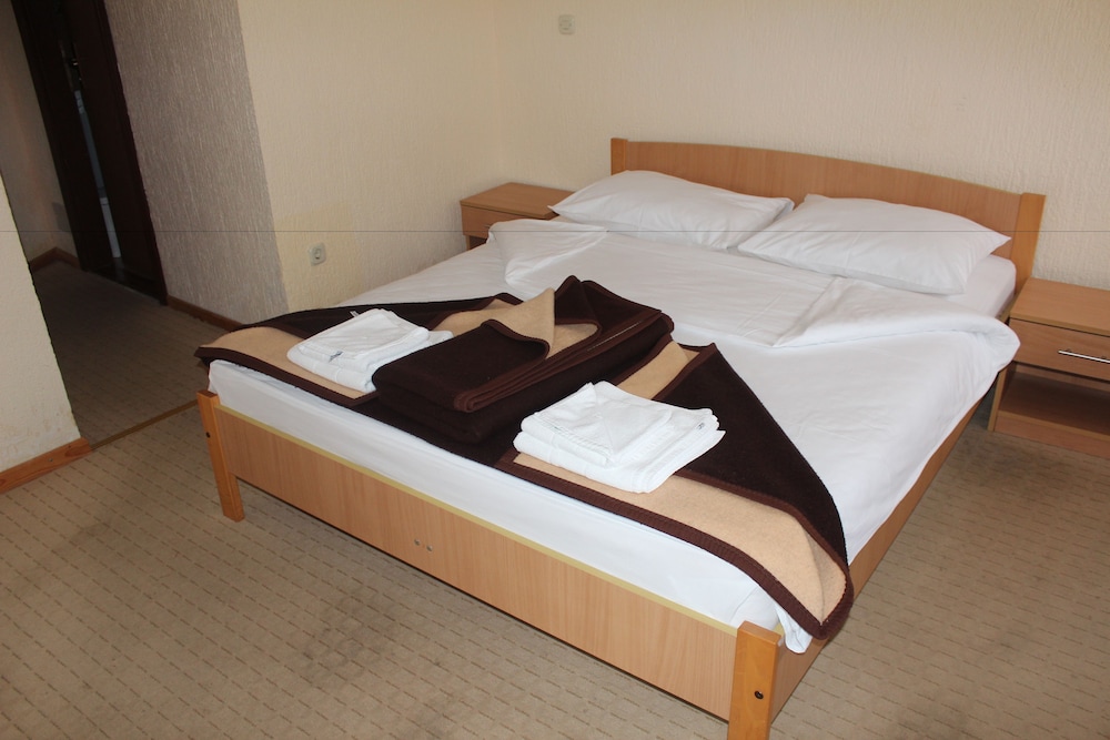 Hotel Mladost — Foca — photo 5