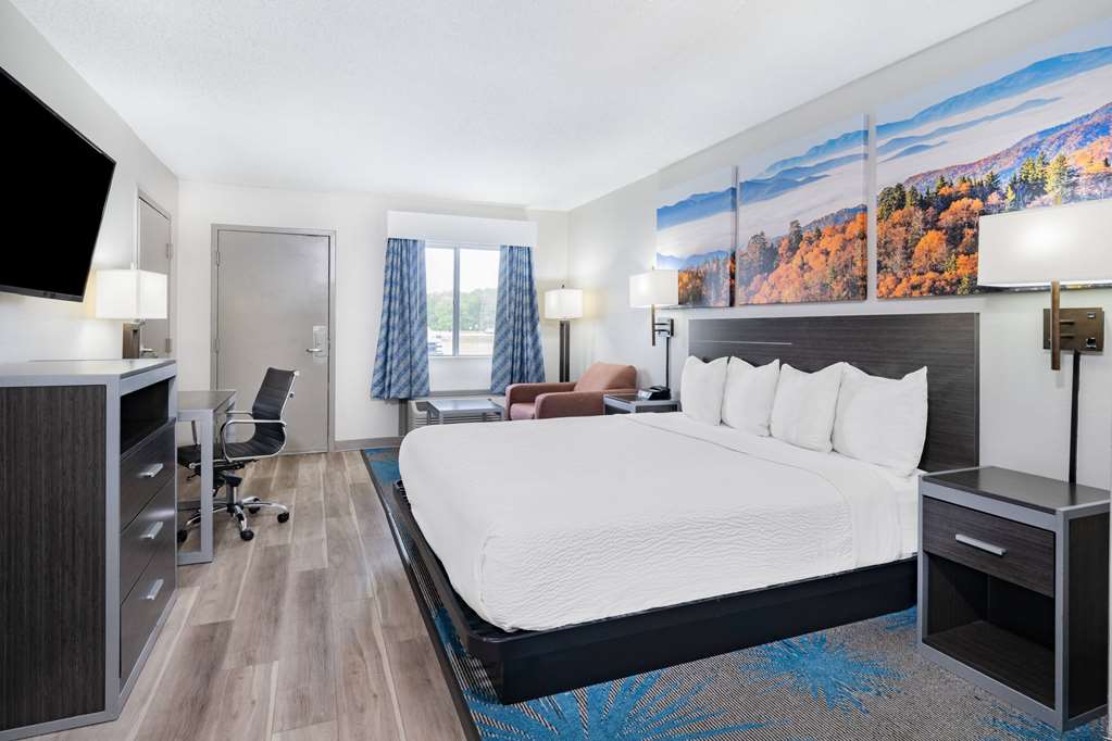 Days Inn by Wyndham Hamilton - photo 10