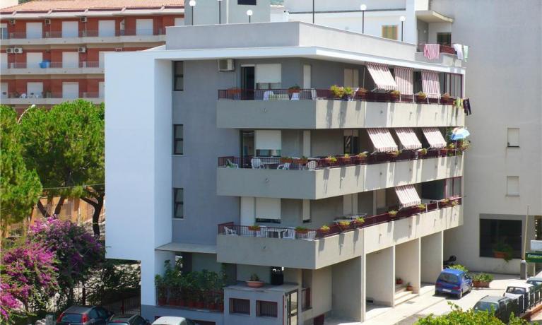 Matteotti & Cavour — carbon neutral stay, Cefalu