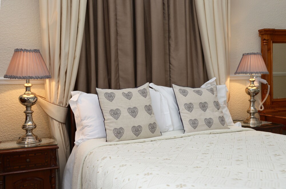 The Cumberland — 4-Star Luxury Hotel in Llandudno, United Kingdom