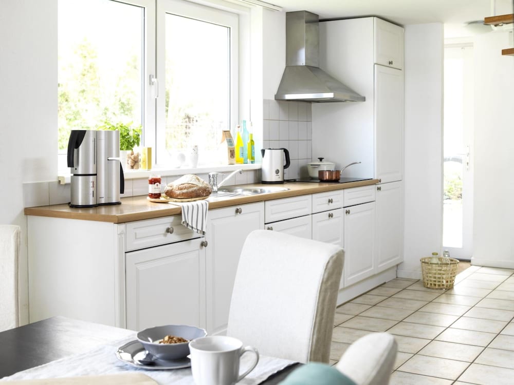 12 Persoons Accommodatie - last minute hotel in Unknown City