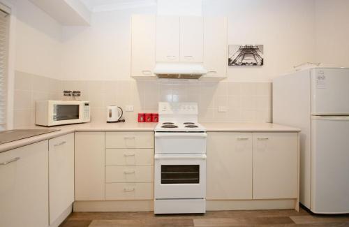 Silver Birches Holiday Village Unit 9 — Bright — photo 2