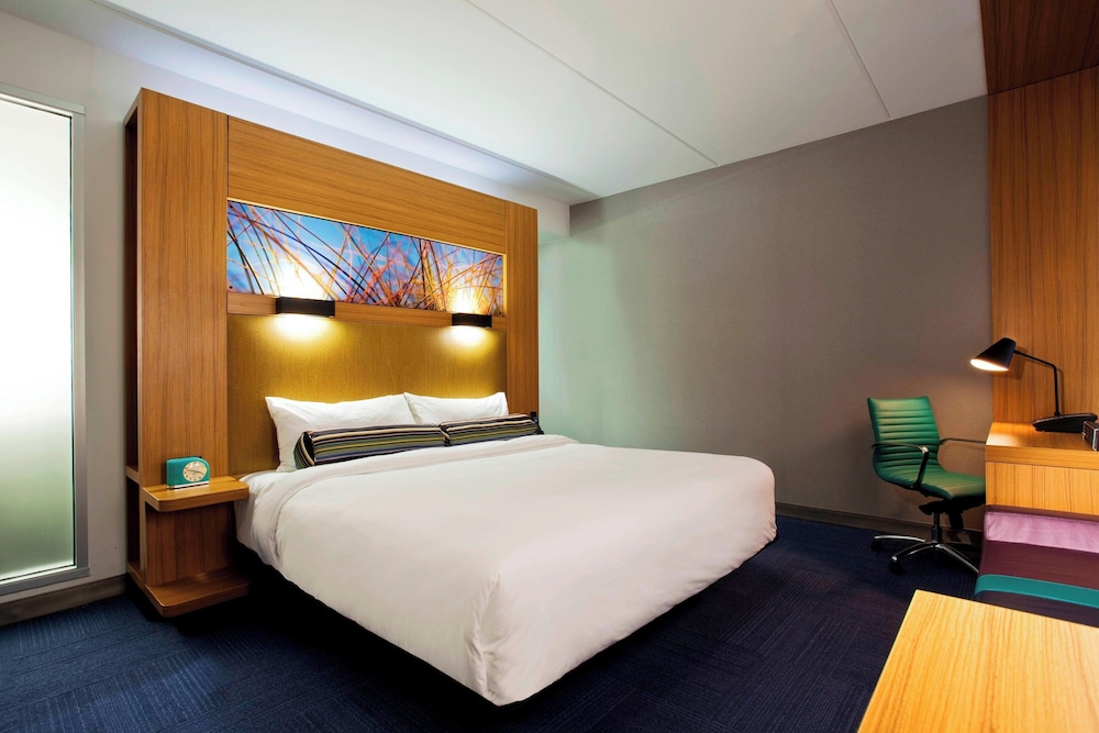 Aloft Jacksonville Tapestry Park - photo 14