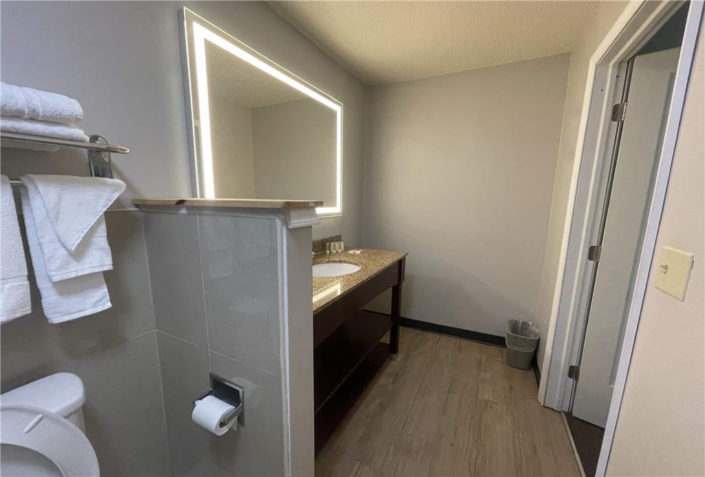Days Inn & Suites by Wyndham York - photo 22