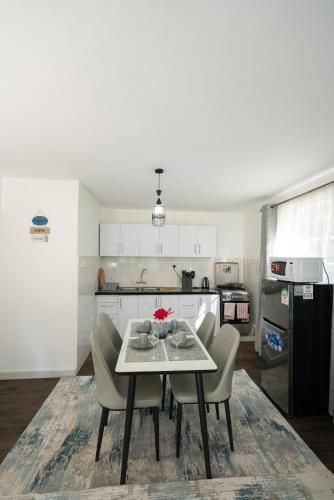 16 Arabella Nova near Waterfront Mall Karen