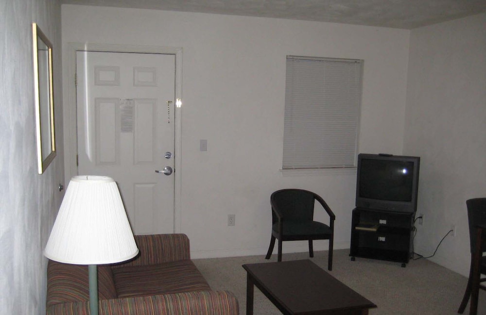 Affordable Suites Burlington - photo 37