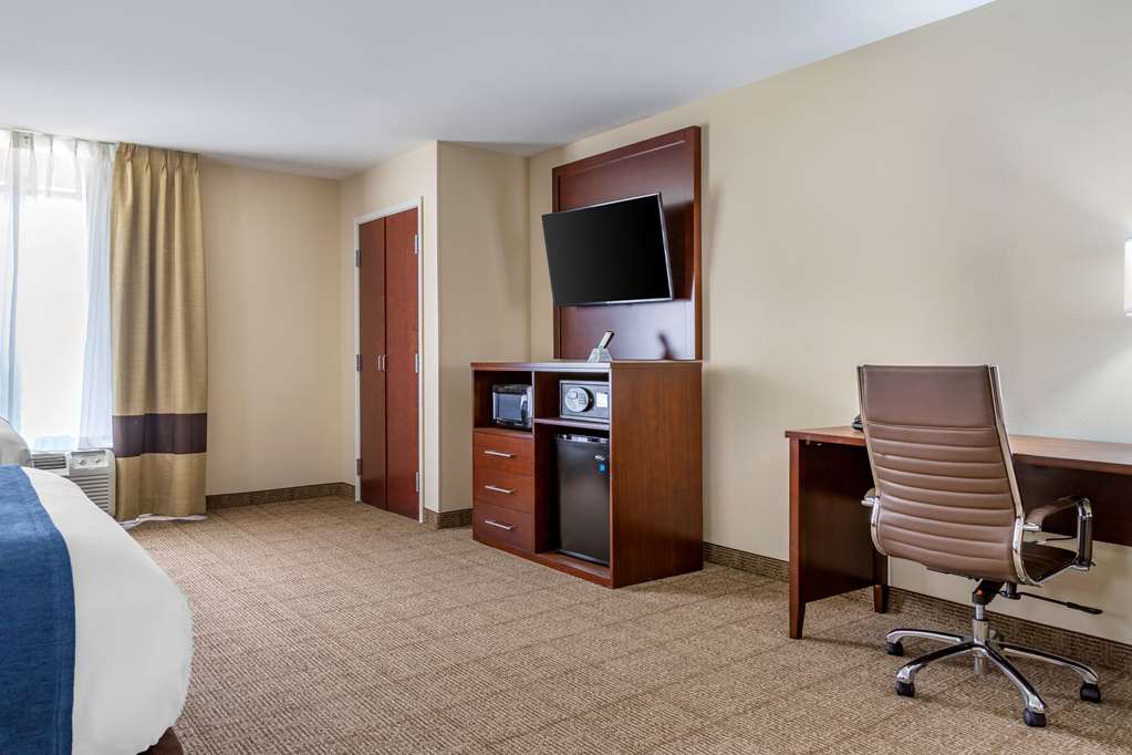 Comfort Suites Savannah Gateway I 95 - photo 33