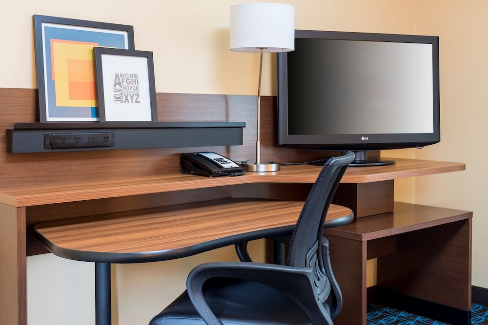 Fairfield Inn & Suites by Marriott Tyler - photo 8