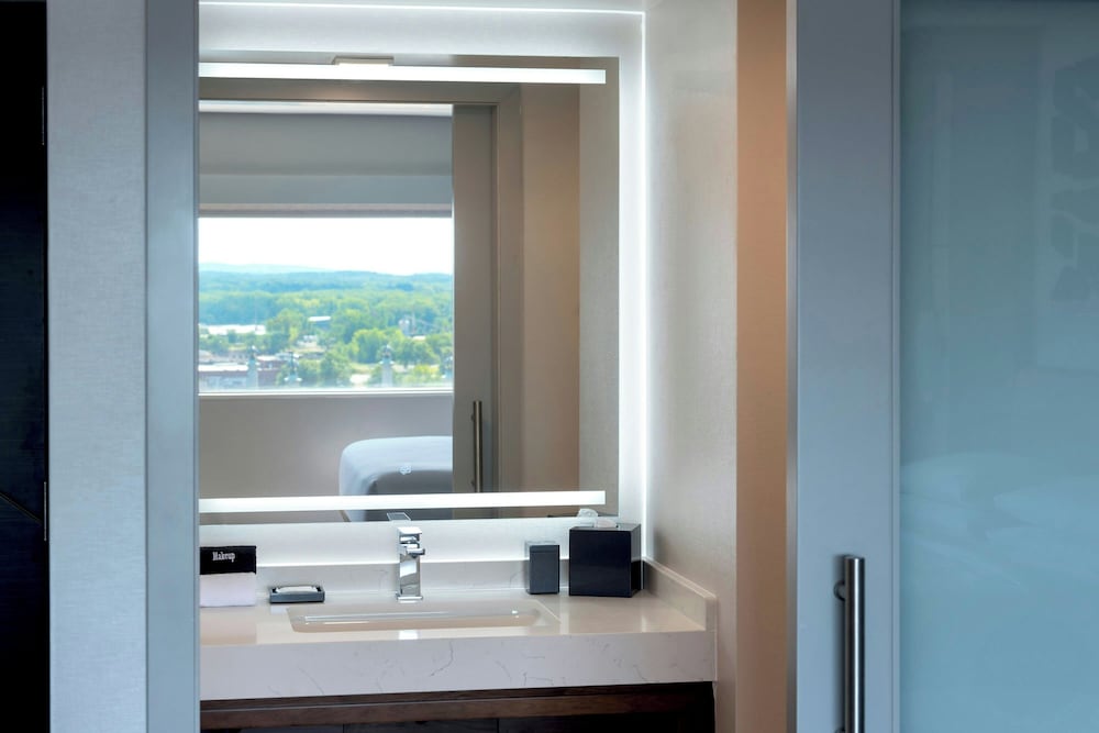 Marriott Springfield Downtown - photo 17