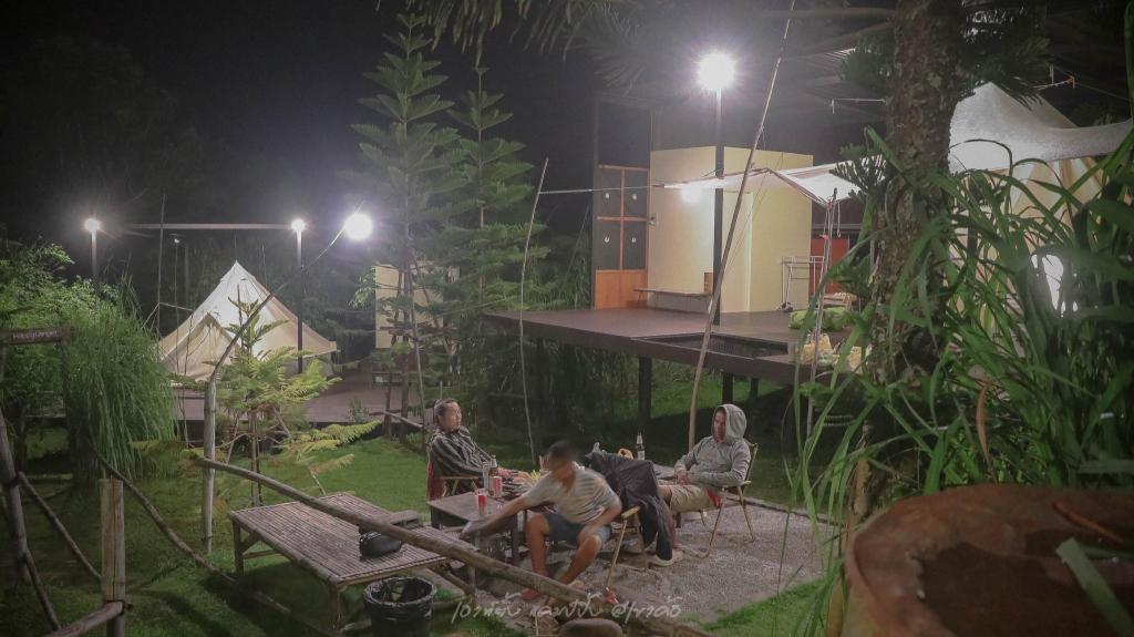 Outing Camping เอาท์ติ้ง แคมป์ปิ้ง — 5-Star Luxury Hotel in Khao Kho, Thailand