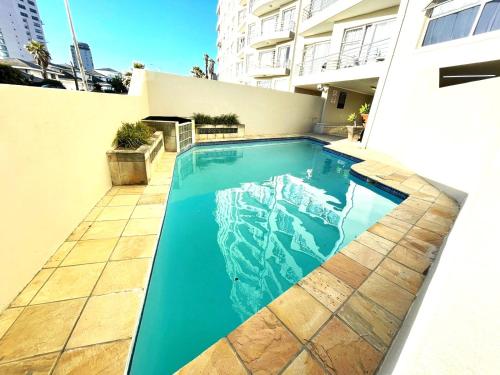 Beach penthouse style living self checkin king beds