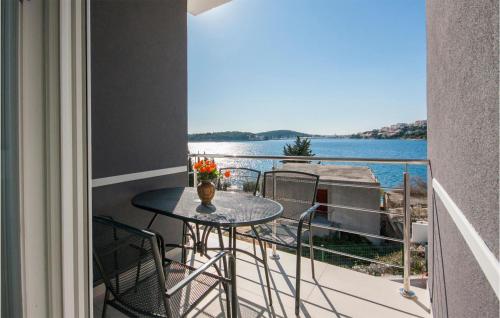 Cozy Apartment In Rogoznica With Wifi — 4-Star Luxury Hotel in Rogoznica, Croatia