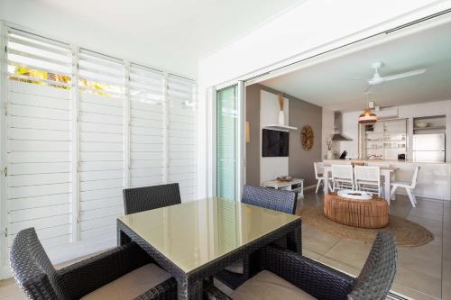Beach Club Port Douglas 3 Bedroom Penthouse — 4-Star Luxury Hotel in Port Douglas, Australia