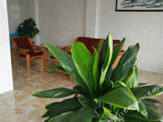 Jiashan Qianqiao Hotel — Jiashan