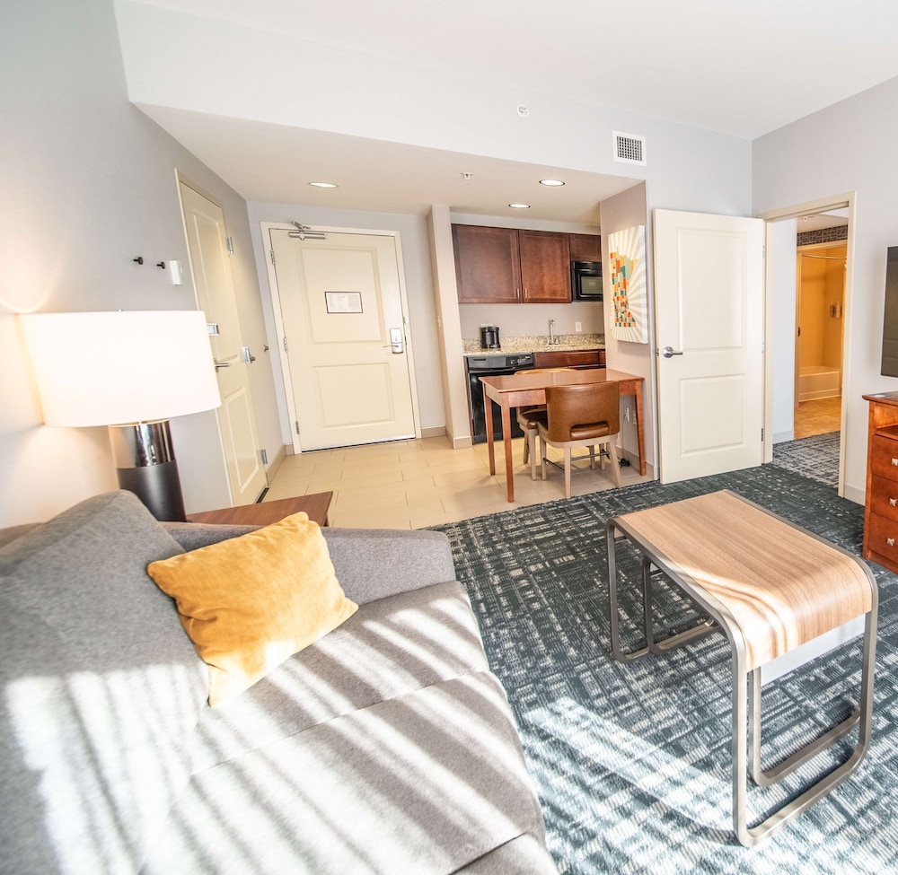 Homewood Suites by Hilton Rochester Mayo Clinic Area Saint Marys - photo 18