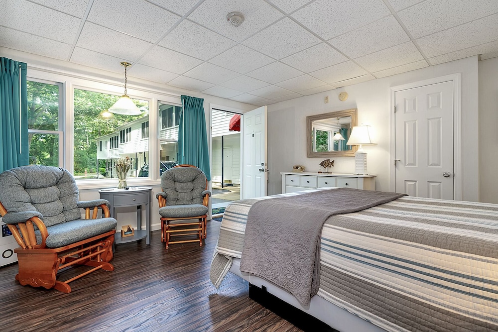 Towne Lyne Motel - photo 85