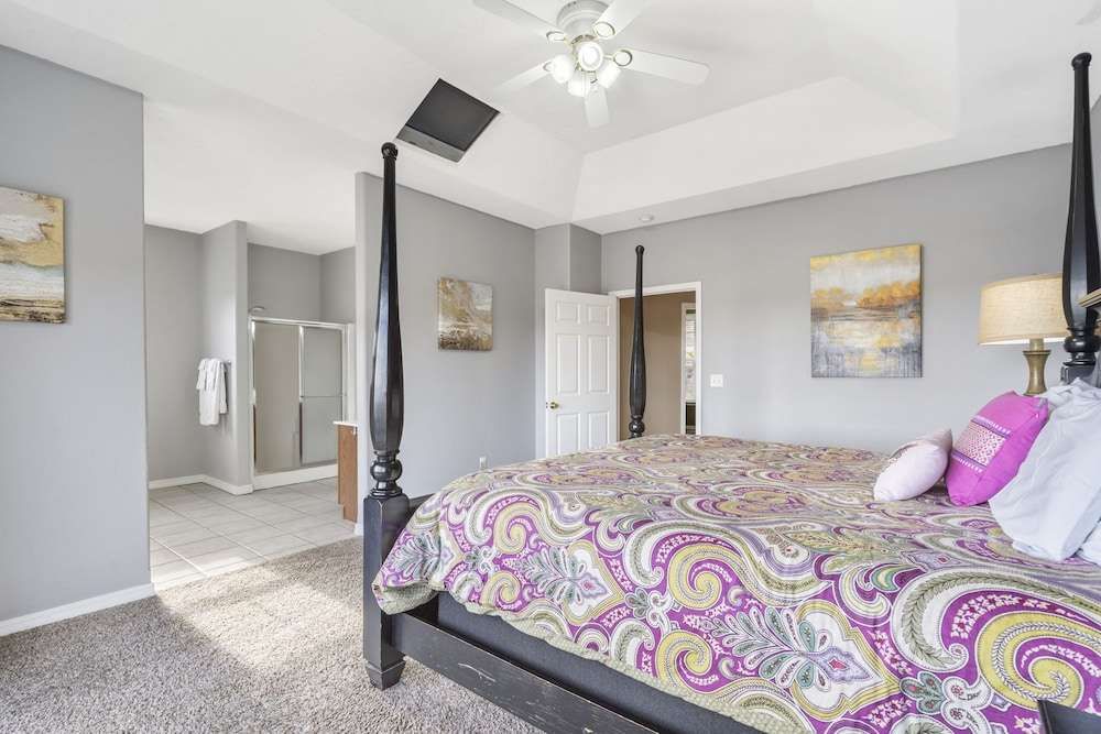 The Greenview Manor Lake Views - photo 17