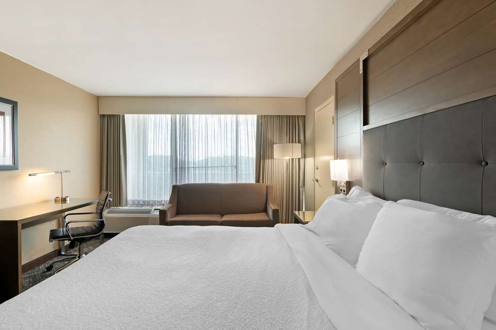 Best Western Plus Kansas City Sports Complex Hotel - photo 20