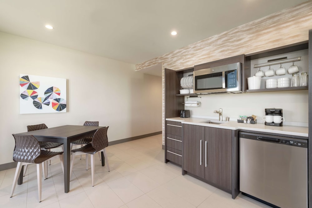 Home2 Suites By Hilton Woodland Hills - photo 20