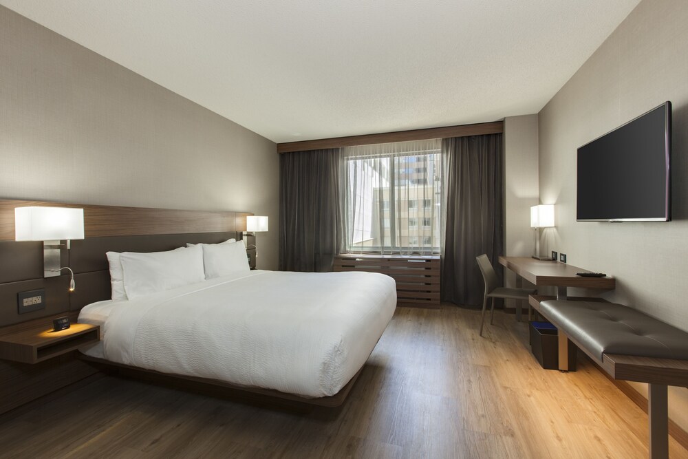 AC Hotels by Marriott Chicago Downtown - photo 4