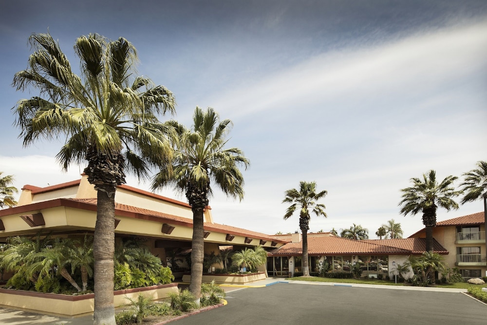 DoubleTree by Hilton Ontario Airport - photo 70