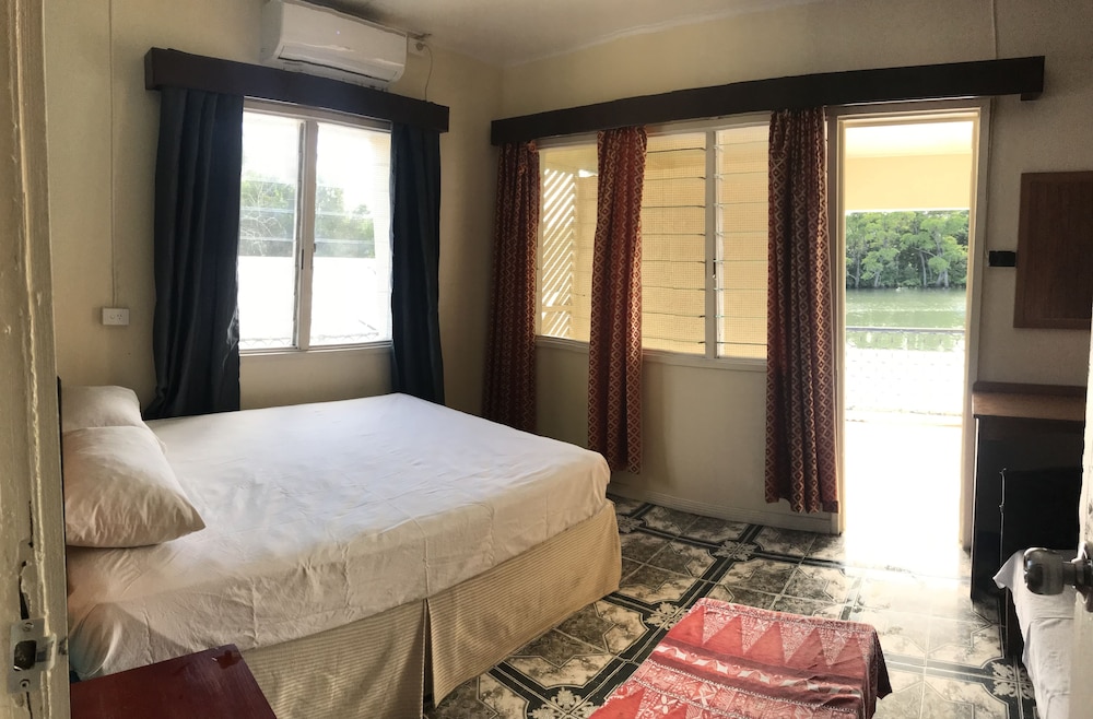 Labasa Waterfront Hotel — hotel in Labasa