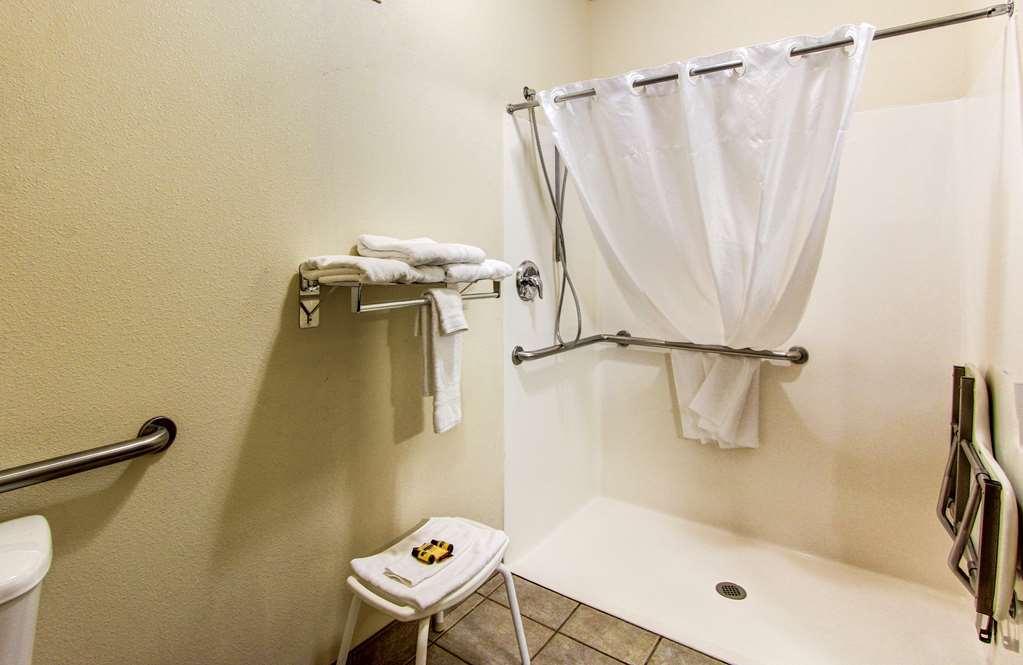 Best Western Plus Vancouver Mall Dr. Hotel & Suites - photo 18