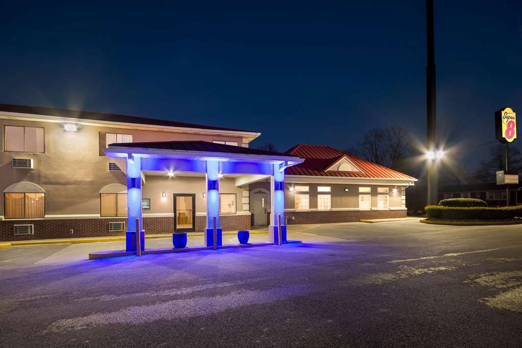 Super 8 by Wyndham Elizabethtown - photo 8