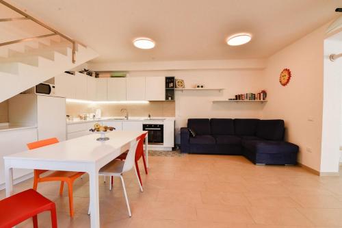 Max Kitehouse Stagnone in Marsala, Italy