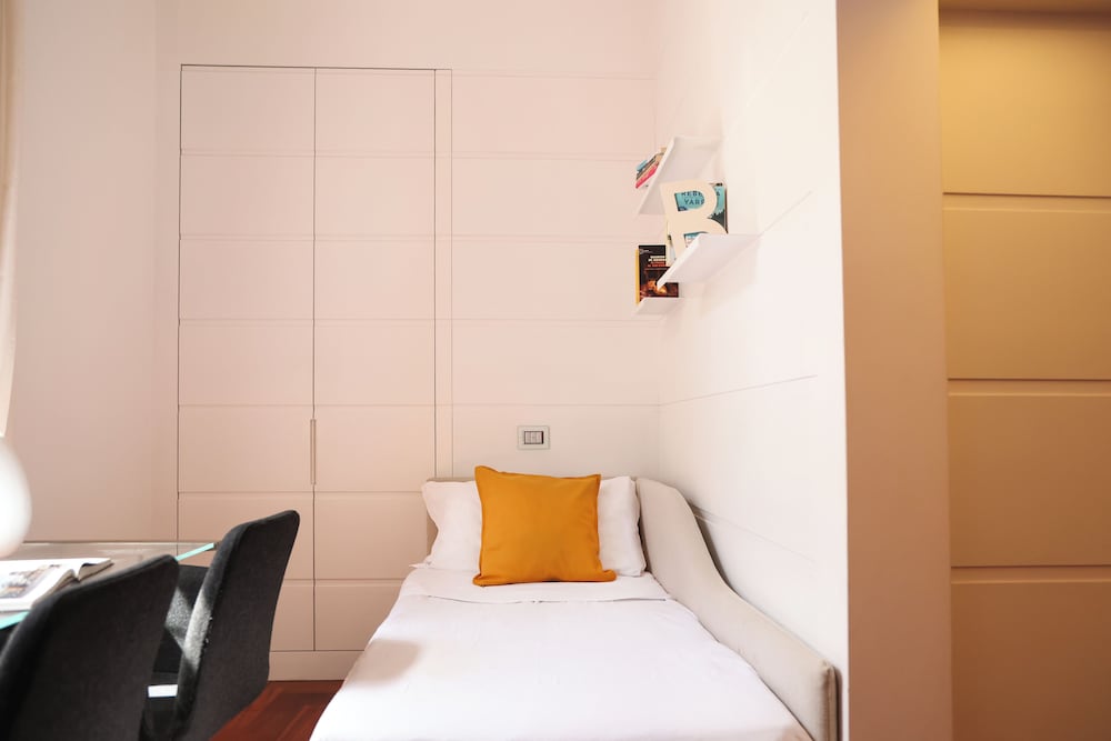 Elegant Apartment At Chiaia By Wonderful Italy — 4-Star Luxury Hotel in Naples, Italy