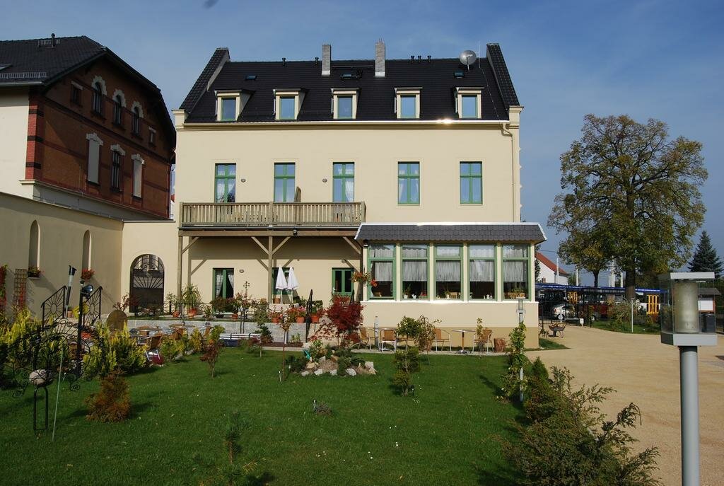 Burghof Ferienwohnungen Görlitz Apartmenthaus — 4-Star Luxury Hotel in Goerlitz, Germany