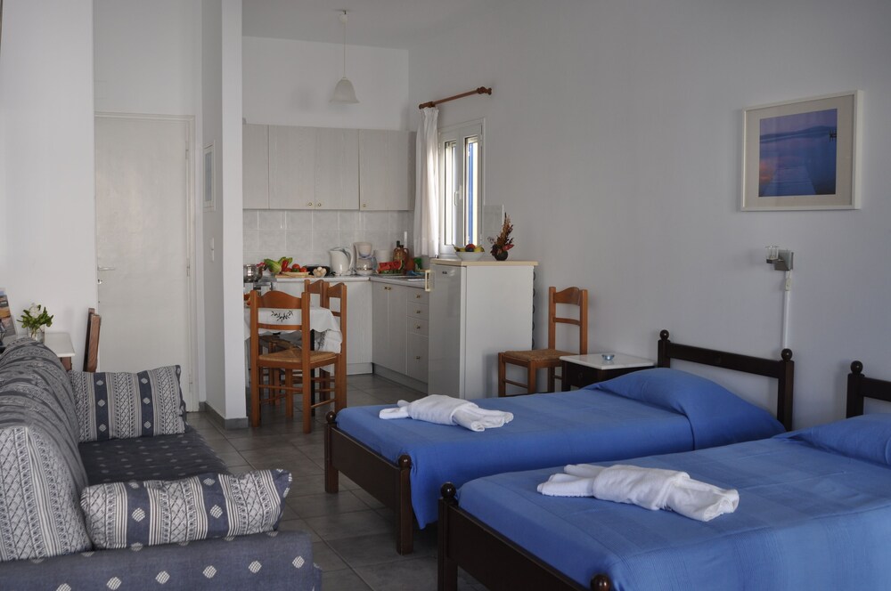 Fabio Studios — Tinos — photo 4