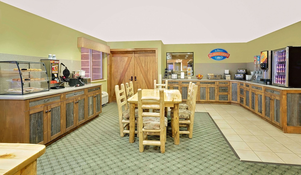 Baymont by Wyndham Pinedale - photo 96
