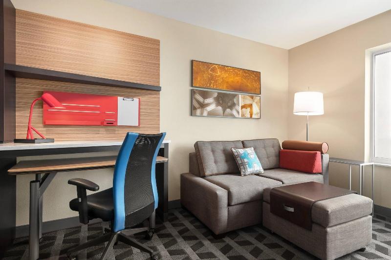 TownePlace Suites by Marriott Janesville - photo 11