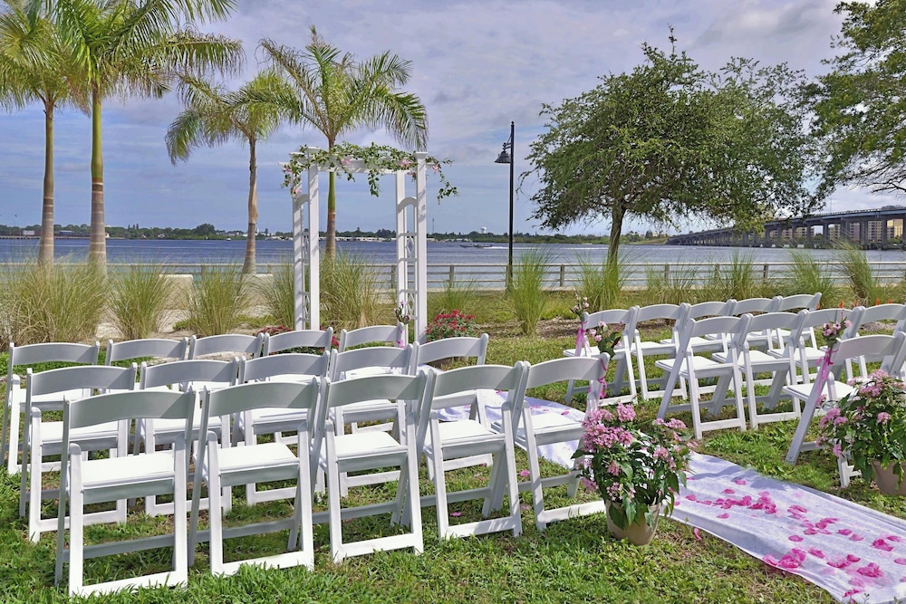 Courtyard by Marriott Bradenton Sarasota Riverfront - photo 24