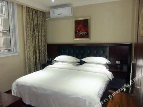 Jinghong Hotel — hotel in Yangquan
