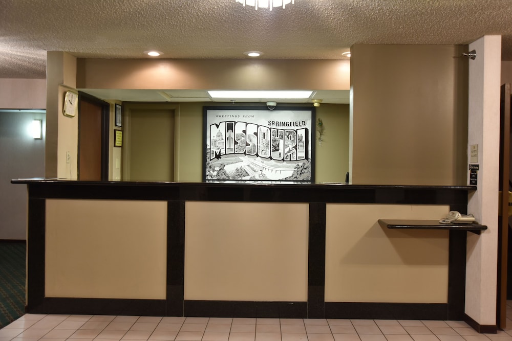Super 8 by Wyndham Springfield Battlefield - photo 22