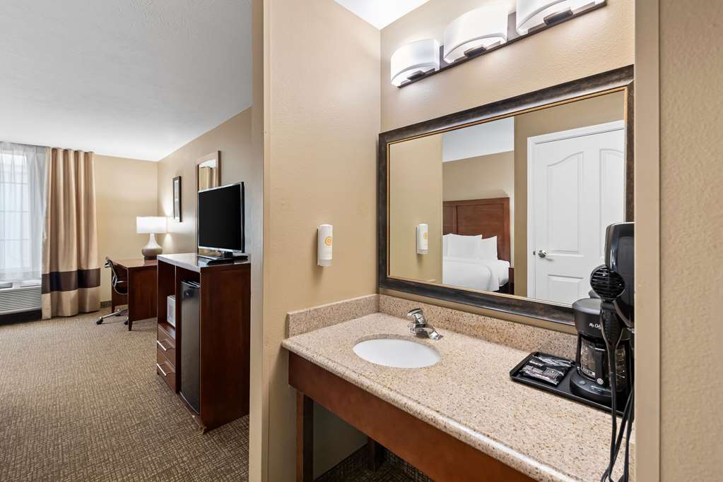 Comfort Inn & Suites El Centro I 8 - photo 14