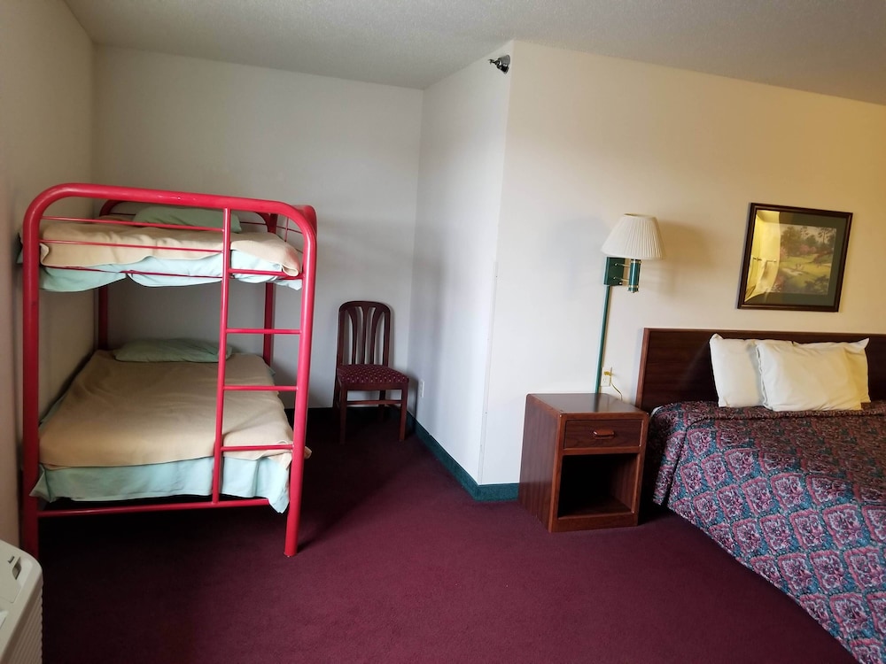 Bilmar Inn & Suites Dell Rapids Near Sioux Falls - photo 31