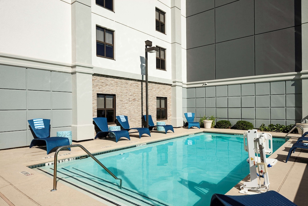 Hampton Inn Austin Round Rock - photo 25