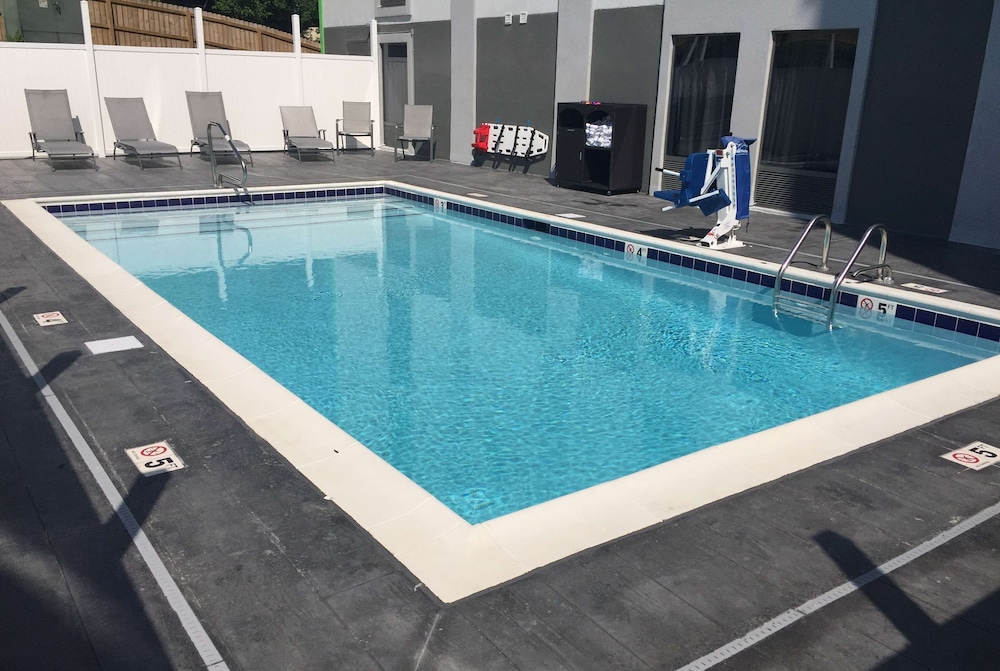 Wingate by Wyndham Louisville Fair and Expo - photo 42