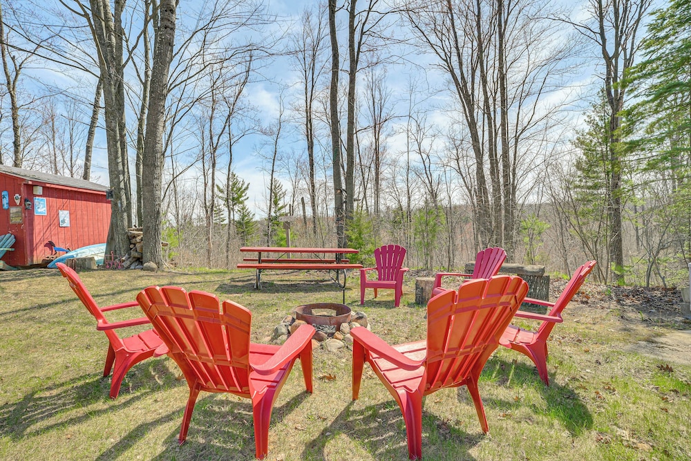On site Hiking: Family Escape in Northern Michigan — hotel in West Branch