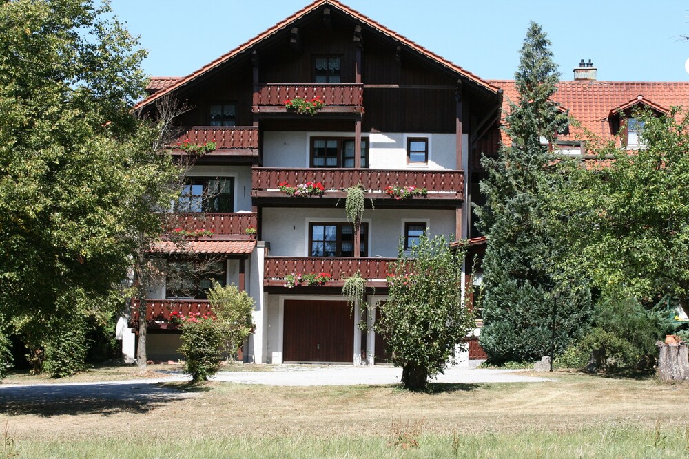 Waldpension Jägerstüberl - carbon neutral hotel in Bad Griesbach