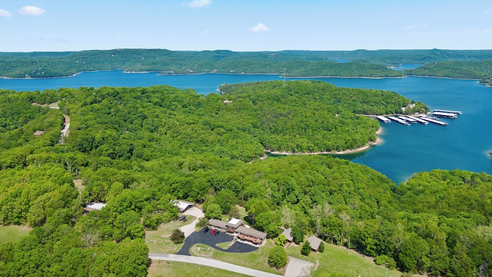 Beaver Lakeview Resort - photo 41